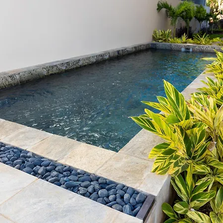 Luxury Tropical Oasis 3 Bedroom With Pool Close To Beach Flic en Flac Exterior photo
