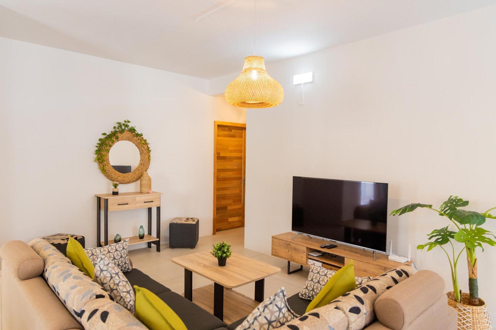 Luxury Tropical Oasis 3 Bedroom With Pool Close To *